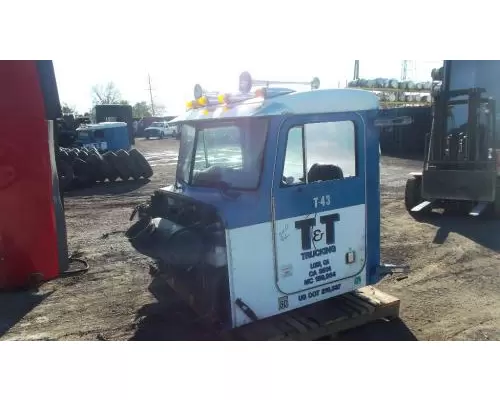 PETERBILT 385 Cab Assembly