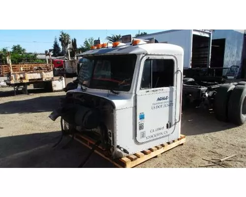 PETERBILT 385 Cab Assembly