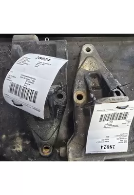 PETERBILT 385 Cab Mount 