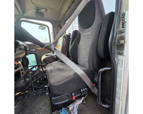 PETERBILT 385 Cab