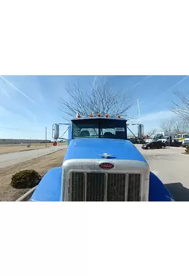 PETERBILT 385 Cab