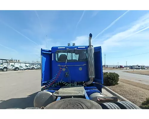 PETERBILT 385 Cab