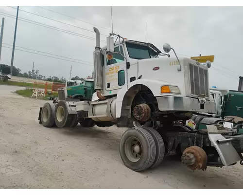 PETERBILT 385 Cab