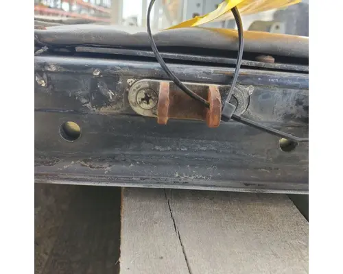 PETERBILT 385 Door Assembly, Front