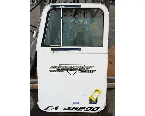 PETERBILT 385 Door Assembly, Front