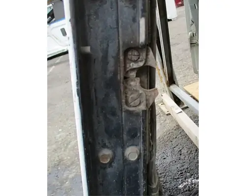 PETERBILT 385 Door Assembly, Front