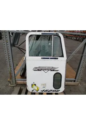 PETERBILT 385 Door Assembly, Front
