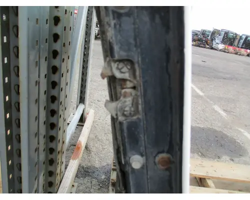 PETERBILT 385 Door Assembly, Front