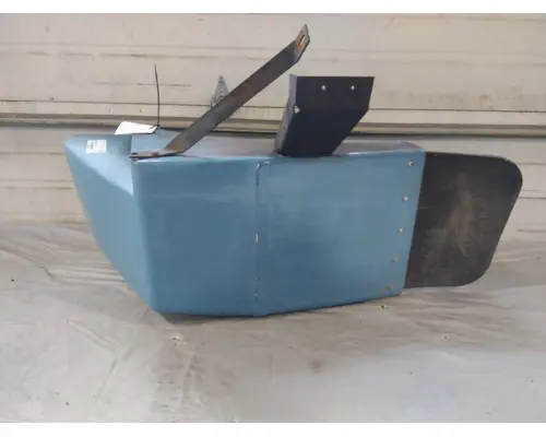 PETERBILT 385 FENDER EXTENSION