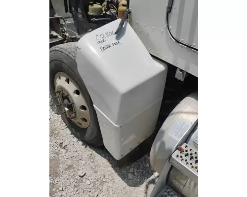 PETERBILT 385 Fender Extension