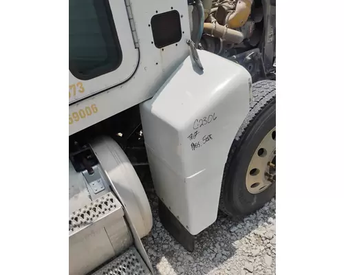 PETERBILT 385 Fender Extension