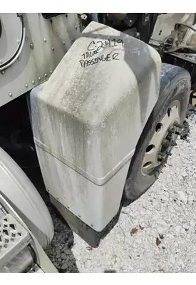 PETERBILT 385 Fender Extension