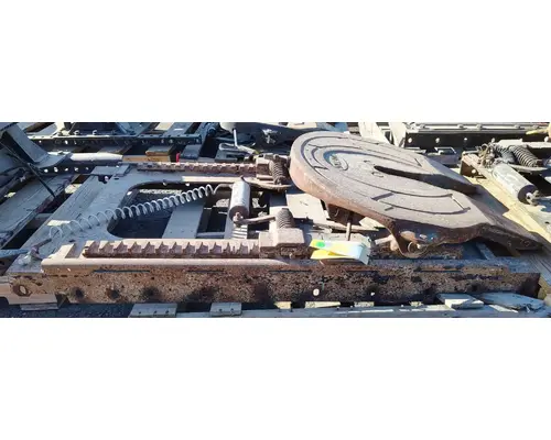 PETERBILT 385 Fifth Wheel