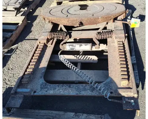 PETERBILT 385 Fifth Wheel