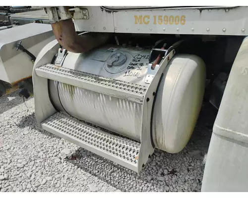 PETERBILT 385 Fuel Tank