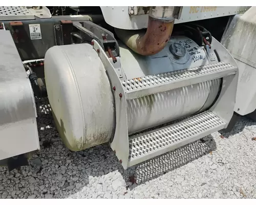 PETERBILT 385 Fuel Tank
