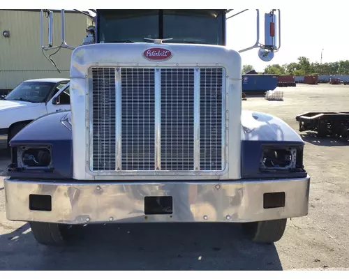 PETERBILT 385 HOOD