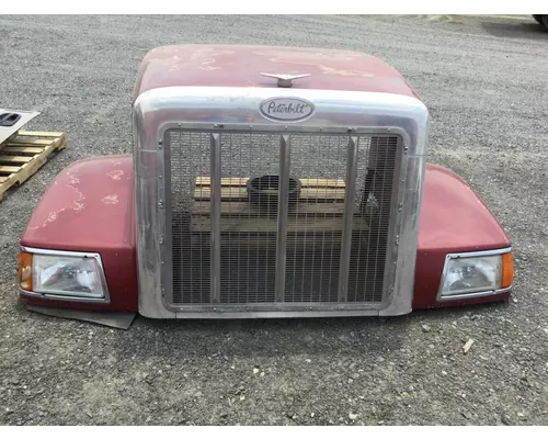 PETERBILT 385 Hood