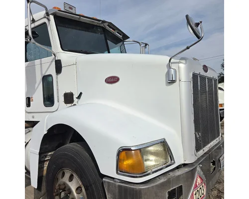 PETERBILT 385 Hood