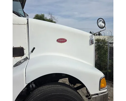 PETERBILT 385 Hood