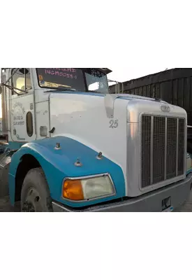 PETERBILT 385 Hood