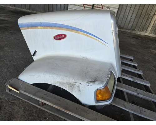 PETERBILT 385 Hood