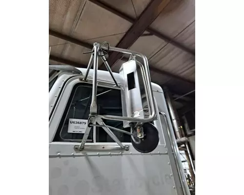 PETERBILT 385 MIRROR ASSEMBLY CABDOOR