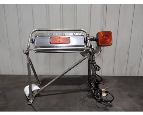 PETERBILT 385 MIRROR ASSEMBLY CABDOOR