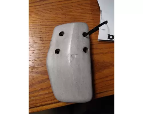 PETERBILT 385 MIRROR COMPONENTS