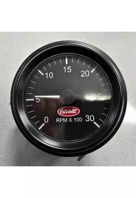 PETERBILT 385 Tachometer