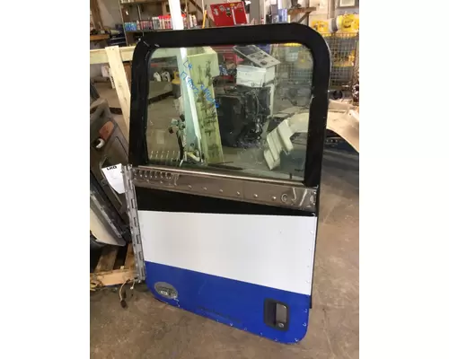 PETERBILT 386 2005-2015 DOOR ASSEMBLY, FRONT