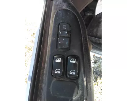 PETERBILT 386 2005-2015 DOOR ASSEMBLY, FRONT