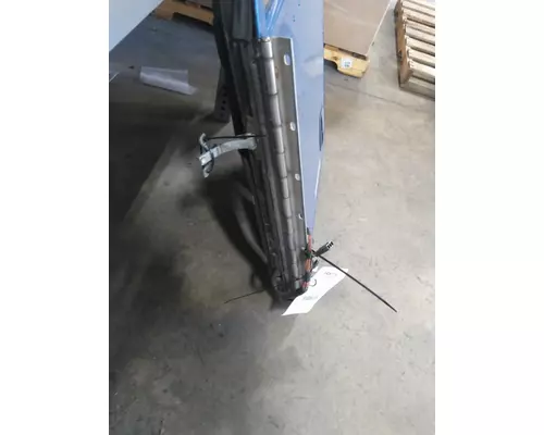 PETERBILT 386 2005-2015 DOOR ASSEMBLY, FRONT