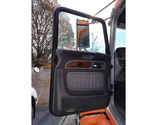 PETERBILT 386 2005-2015 DOOR ASSEMBLY, FRONT
