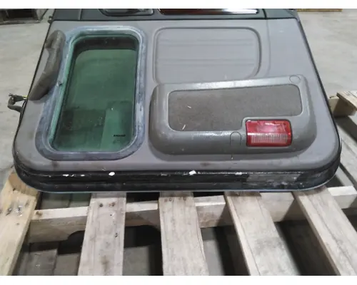 PETERBILT 386 2005-2015 DOOR ASSEMBLY, FRONT