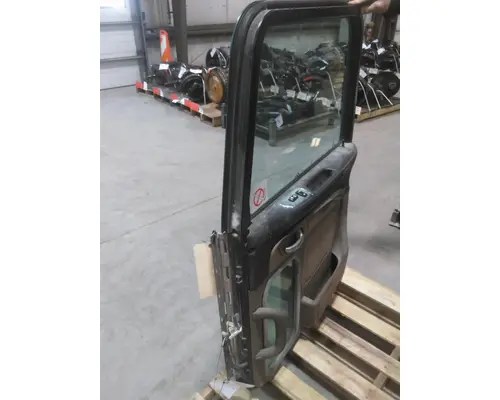 PETERBILT 386 2005-2015 DOOR ASSEMBLY, FRONT