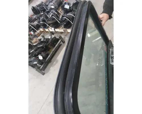 PETERBILT 386 2005-2015 DOOR ASSEMBLY, FRONT