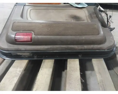 PETERBILT 386 2005-2015 DOOR ASSEMBLY, FRONT