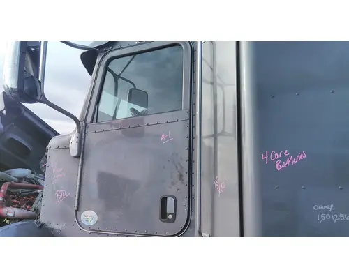 PETERBILT 386 2005-2015 DOOR ASSEMBLY, FRONT
