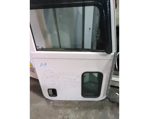 PETERBILT 386 2005-2015 DOOR ASSEMBLY, FRONT