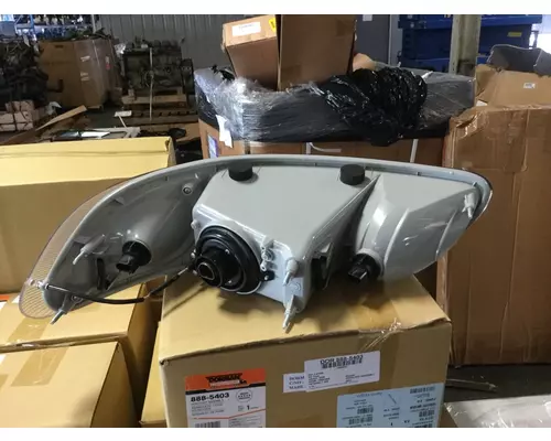 PETERBILT 386 2005-2015 HEADLAMP ASSEMBLY