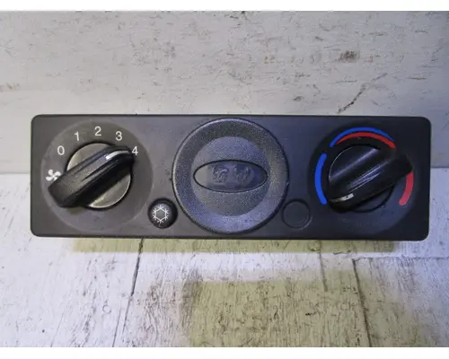 PETERBILT 386-Sleeper_Q21-6006-001 AC Control