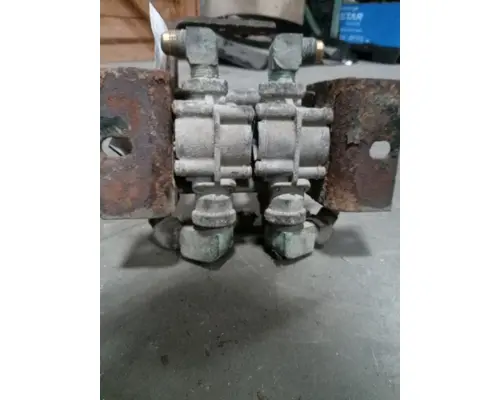 PETERBILT 386 944 Brake Valves