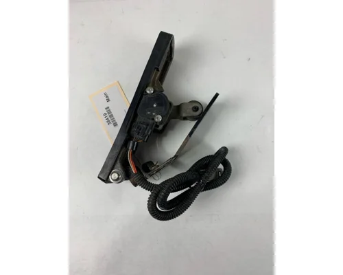 PETERBILT 386 ACCELERATOR PARTS