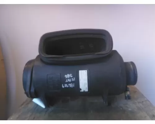 PETERBILT 386 AIR CLEANER