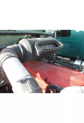 PETERBILT 386 AIR CLEANER