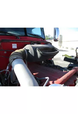 PETERBILT 386 AIR CLEANER