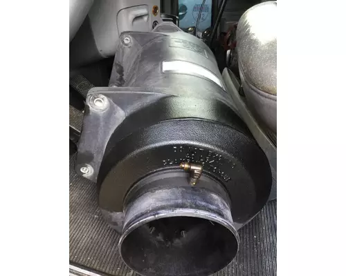 PETERBILT 386 AIR CLEANER