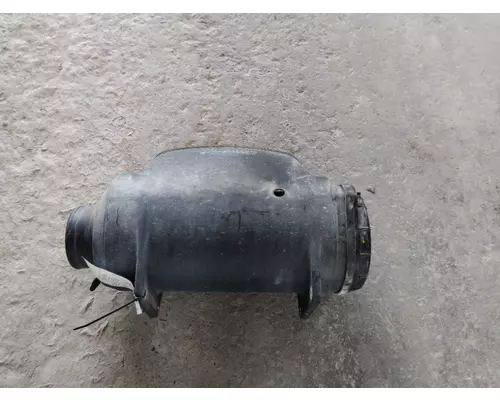 PETERBILT 386 AIR CLEANER