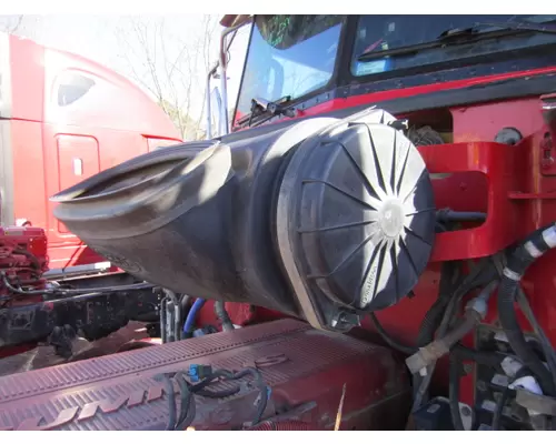 PETERBILT 386 AIR CLEANER